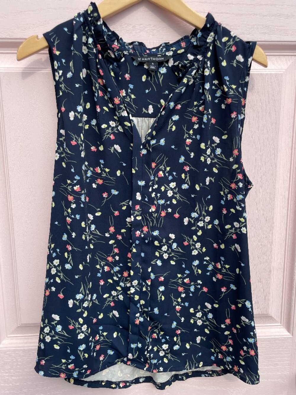41 Hawthorn Ryley Navy Floral Lace Up Ruffle Sleevless Blouse S Stitch Fix
